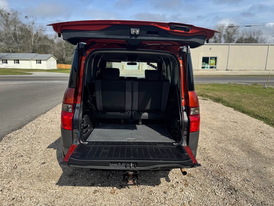 2004 Honda Element LX Sport Utility AWD