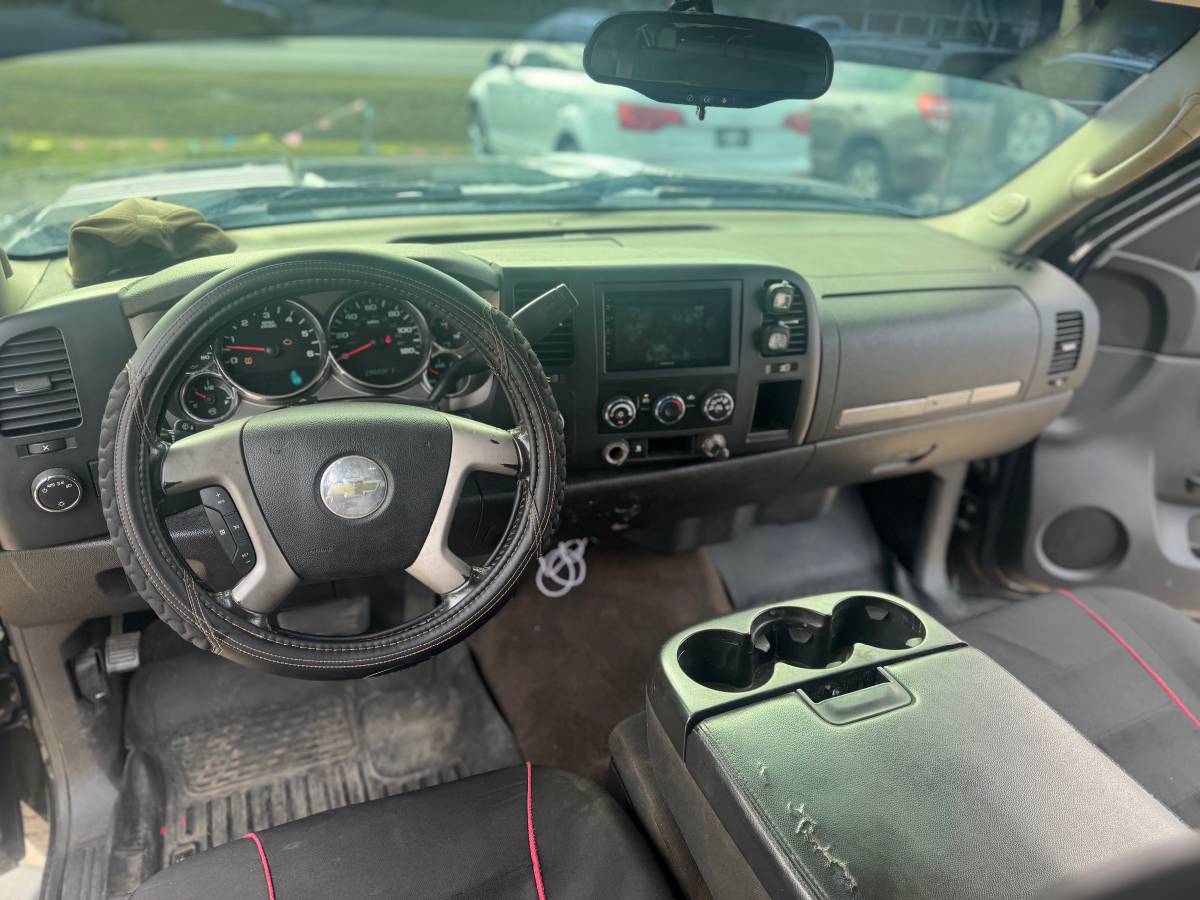 2010 Chevrolet Silverado 2500HD 1LT - Photo 14