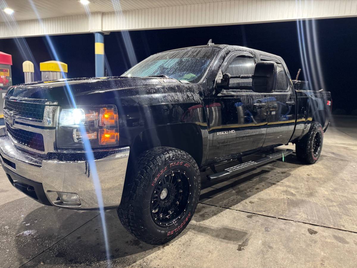 2010 Chevrolet Silverado 2500HD 1LT - Photo 7